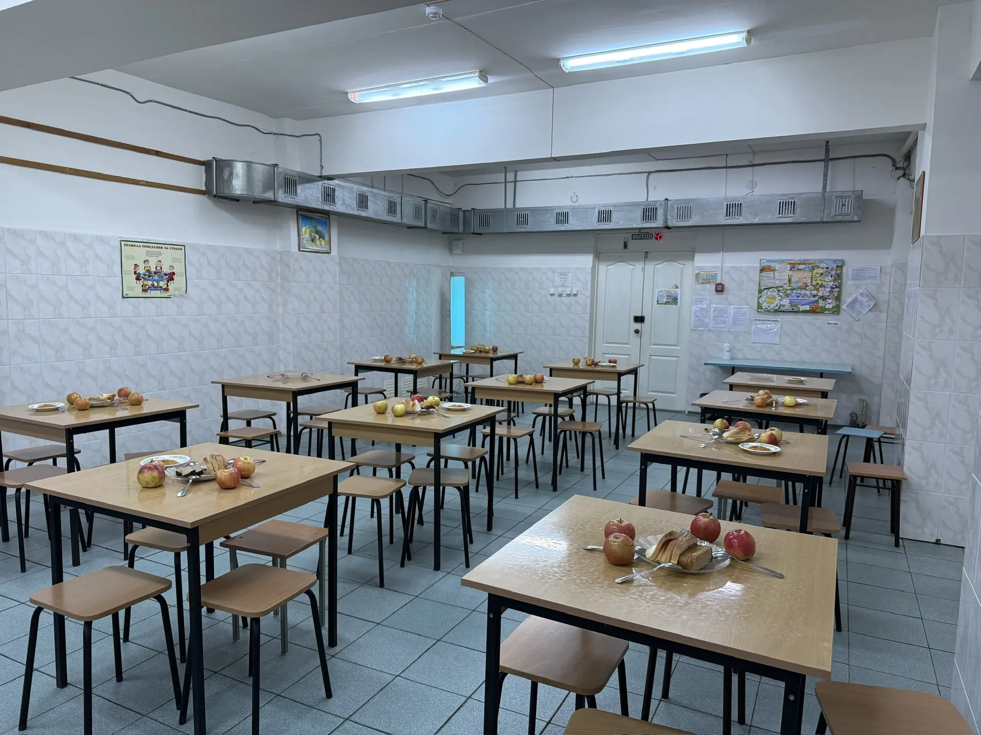 Коротко о столовой: Изображение.